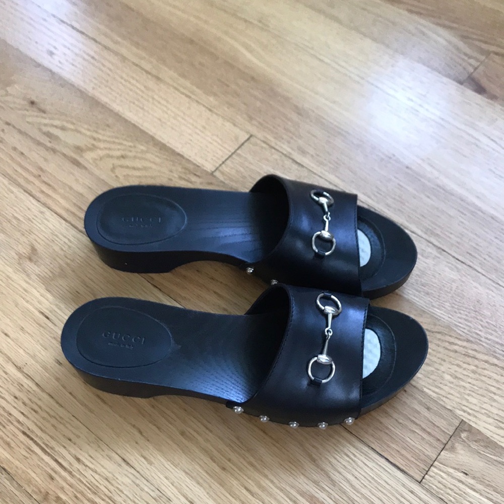 Authentic Gucci Morena flat horsebit sandal